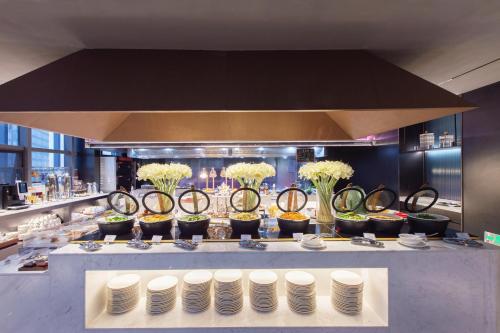 novotel living yunnan dianchi times