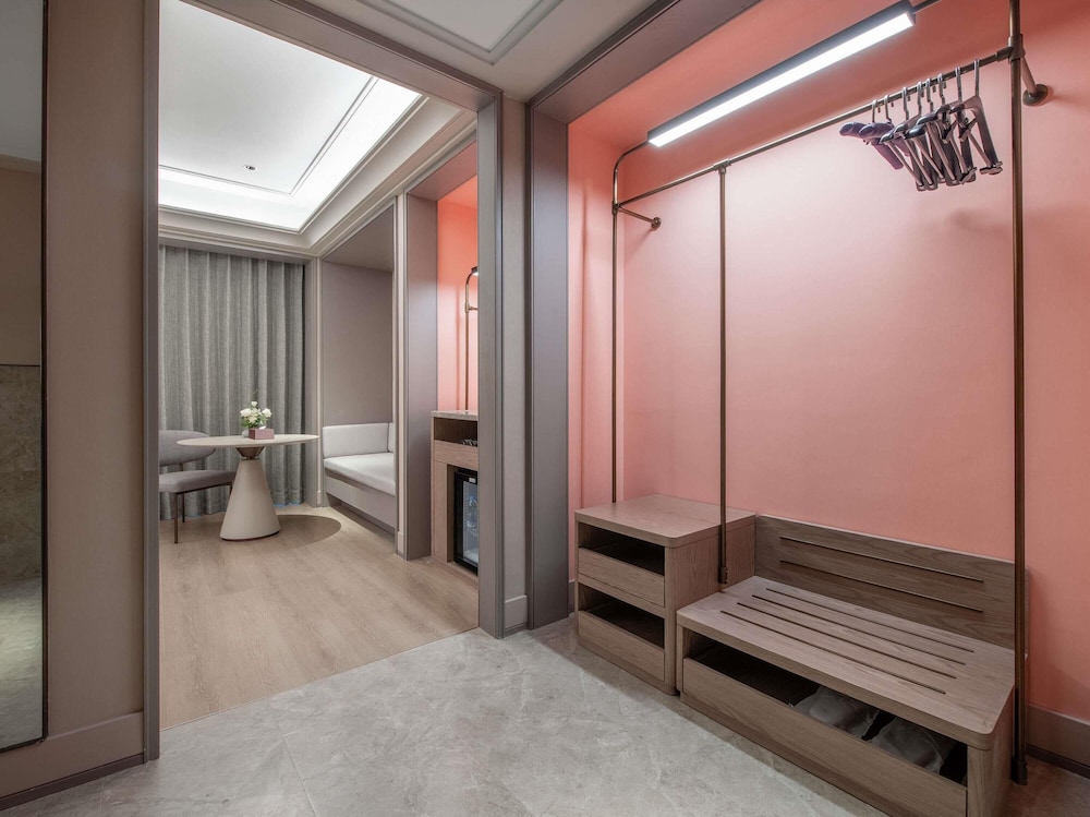 mercure chongqing times paradise walk