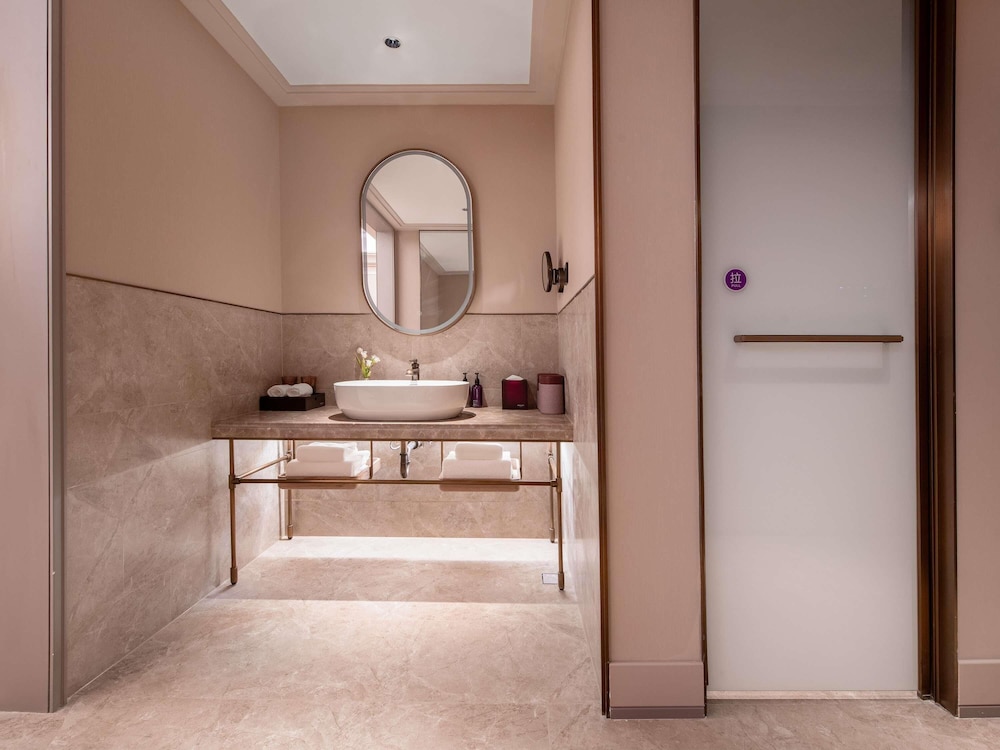 mercure chongqing times paradise walk