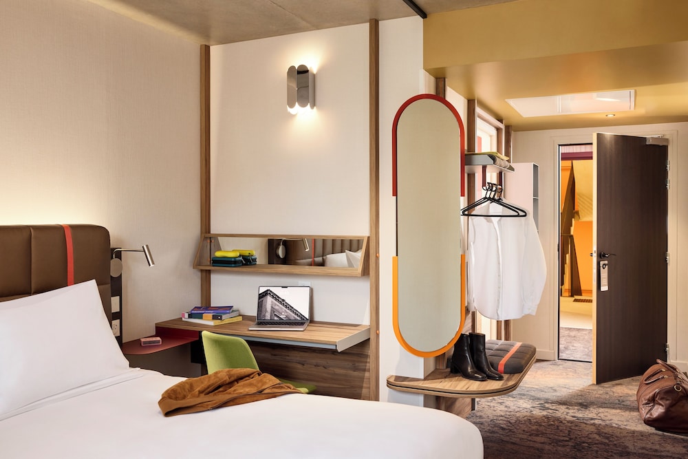 you hotel amiens handwritten collection