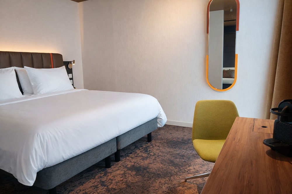 you hotel amiens handwritten collection