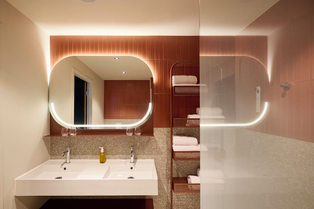 you hotel amiens handwritten collection