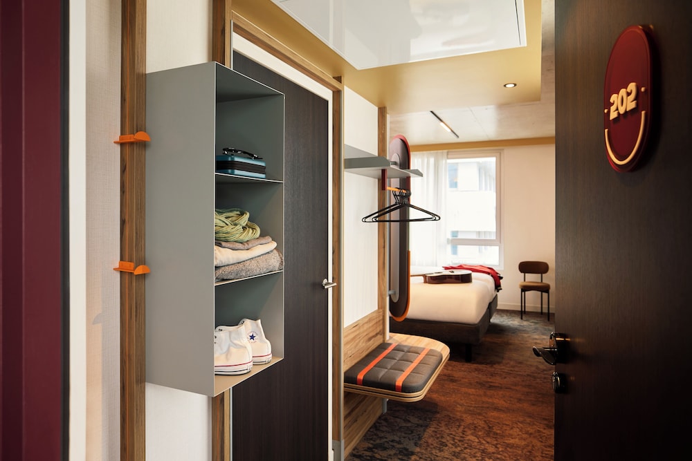 you hotel amiens handwritten collection