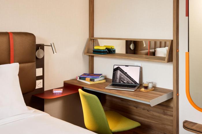 you hotel amiens handwritten collection