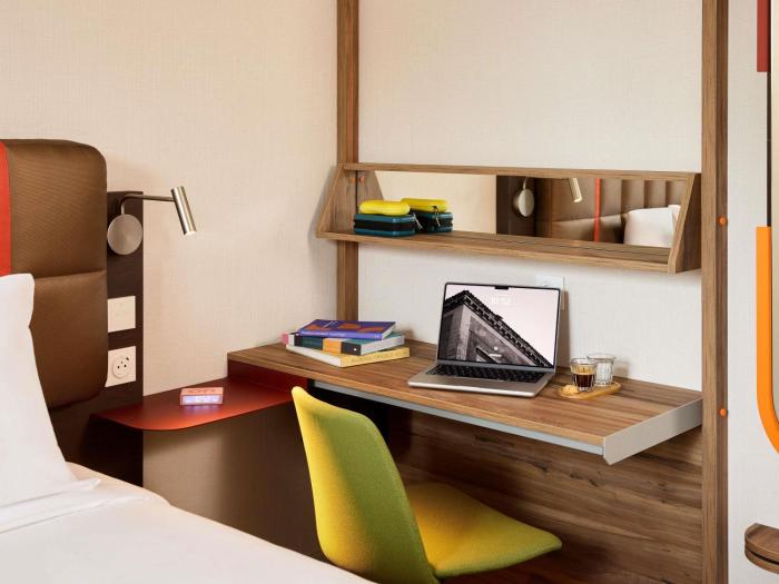 you hotel amiens handwritten collection