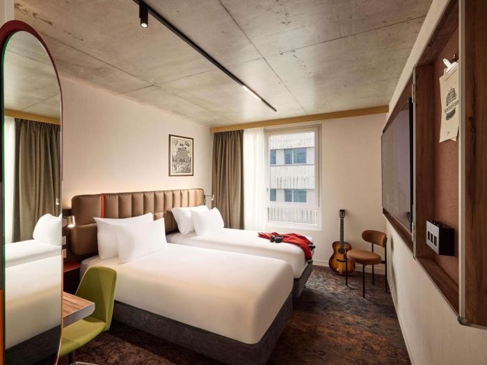 you hotel amiens handwritten collection