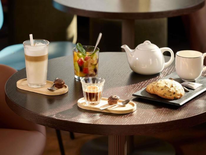 you hotel amiens handwritten collection