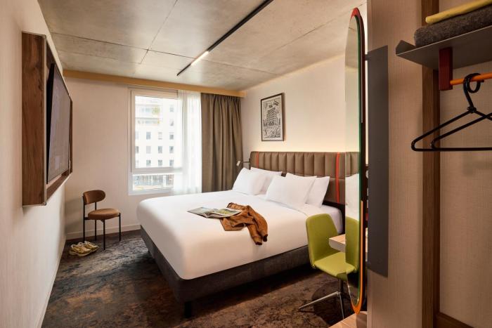 you hotel amiens handwritten collection