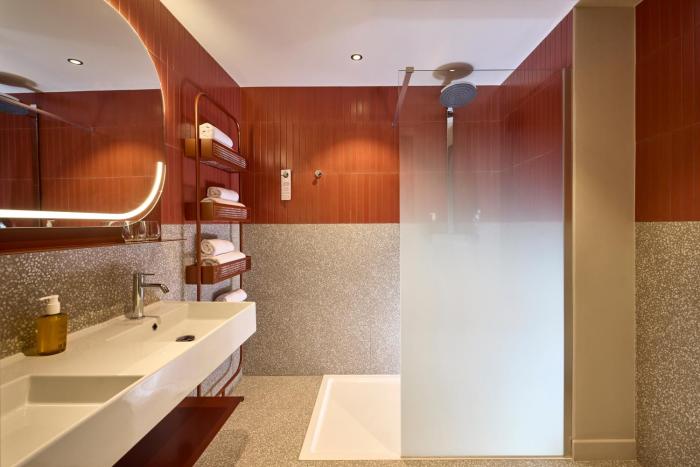 you hotel amiens handwritten collection