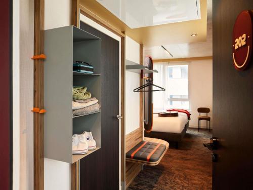 you hotel amiens handwritten collection