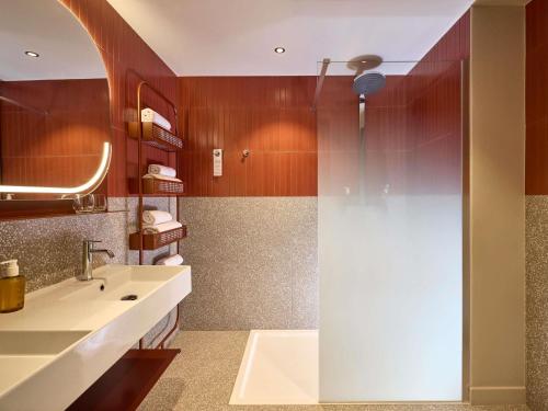 you hotel amiens handwritten collection