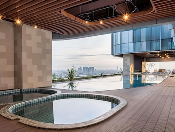 novotel jakarta pulo mas