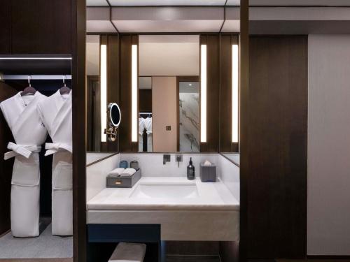 novotel shanghai xuhui riverside