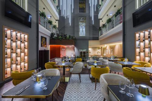 hotel allora