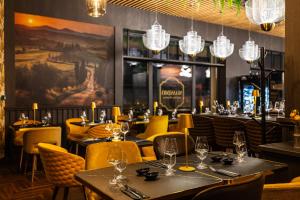 hotel allora