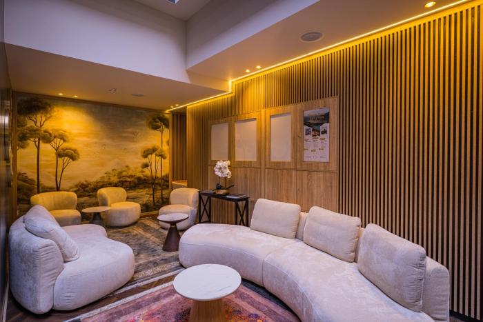 hotel allora