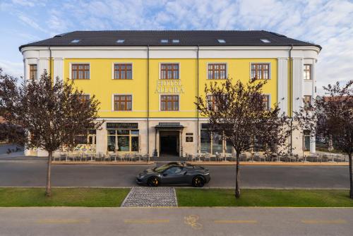 hotel allora