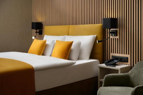 hotel allora