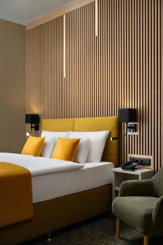 hotel allora