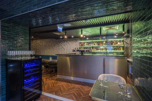 hotel allora