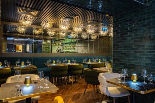 hotel allora