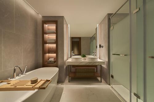 pullman ninh binh
