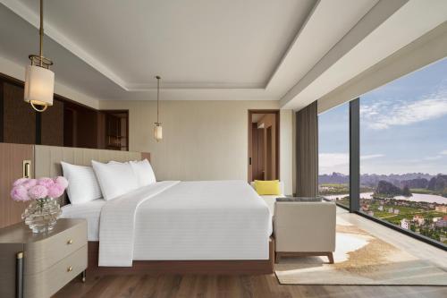 pullman ninh binh