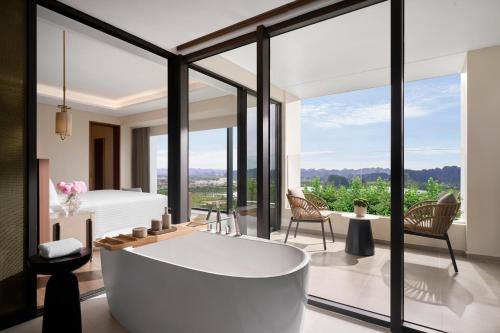 pullman ninh binh
