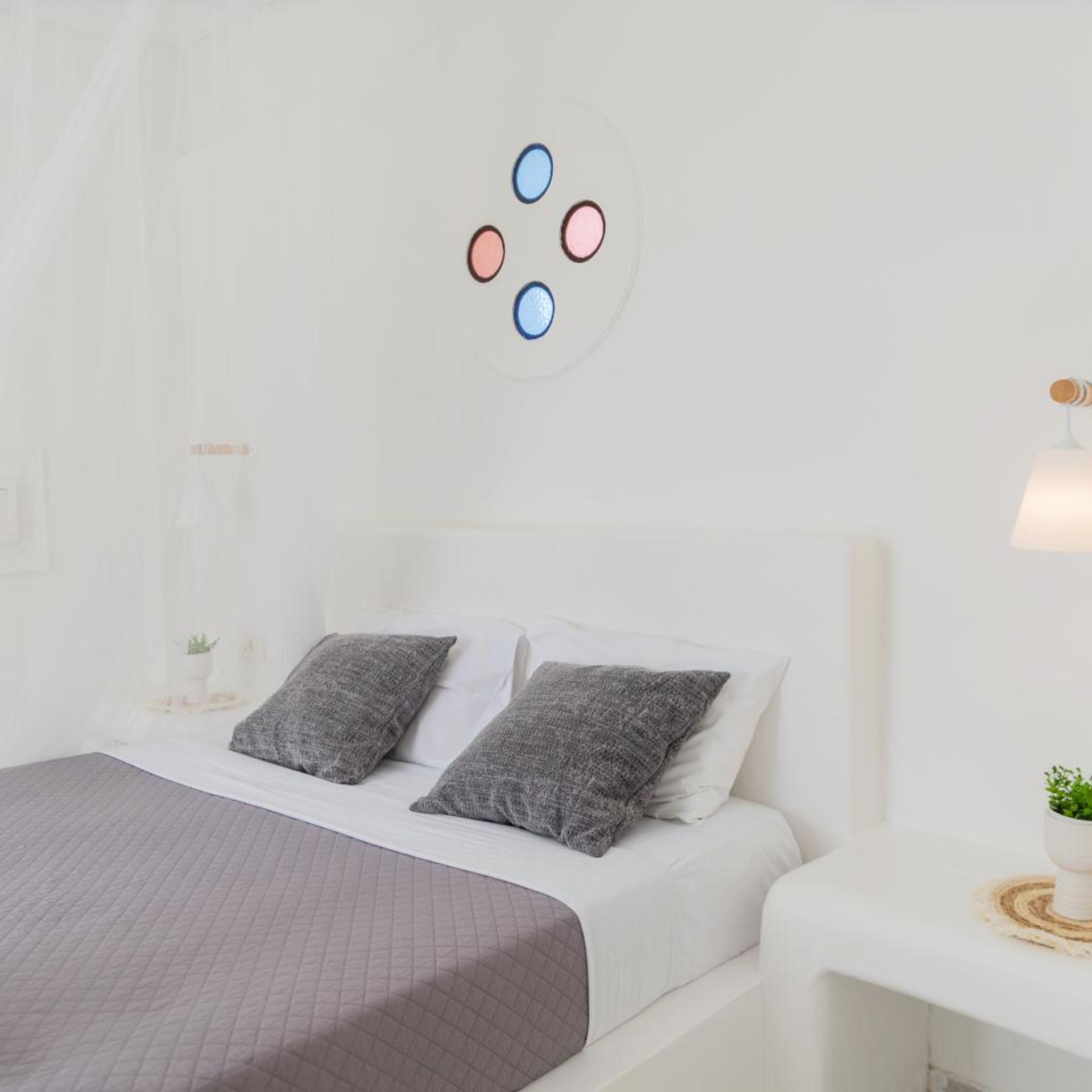 noeme santorini
