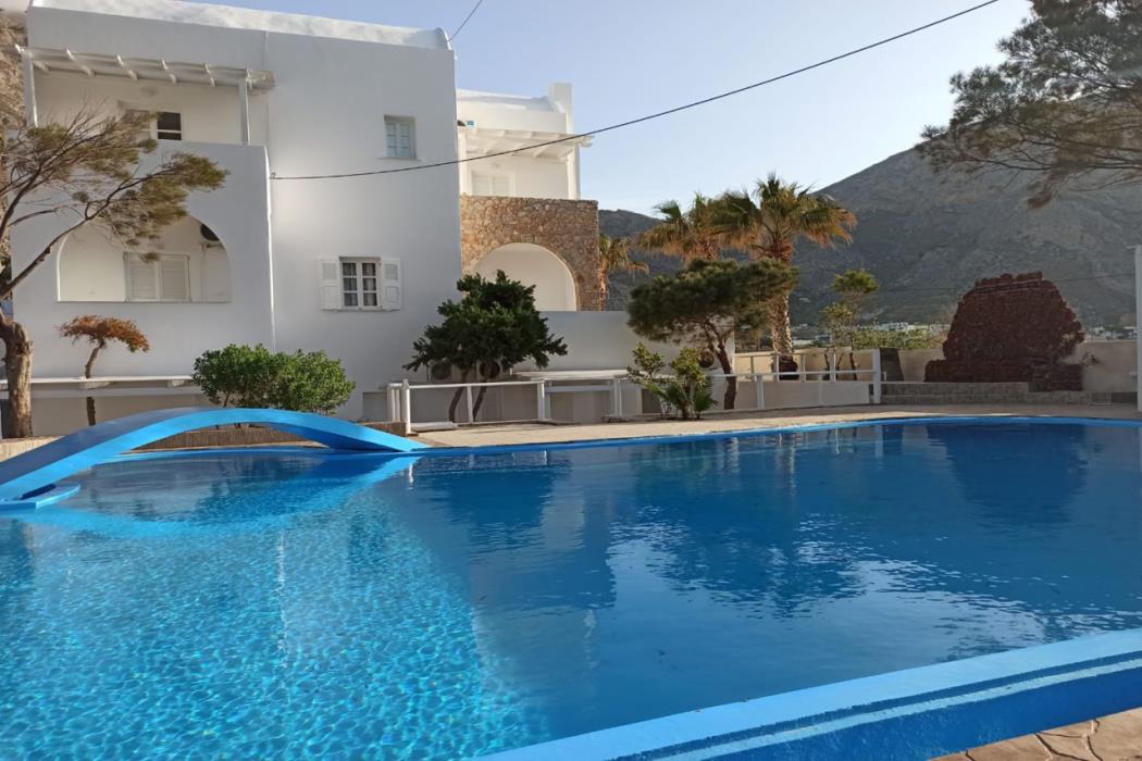 noeme santorini