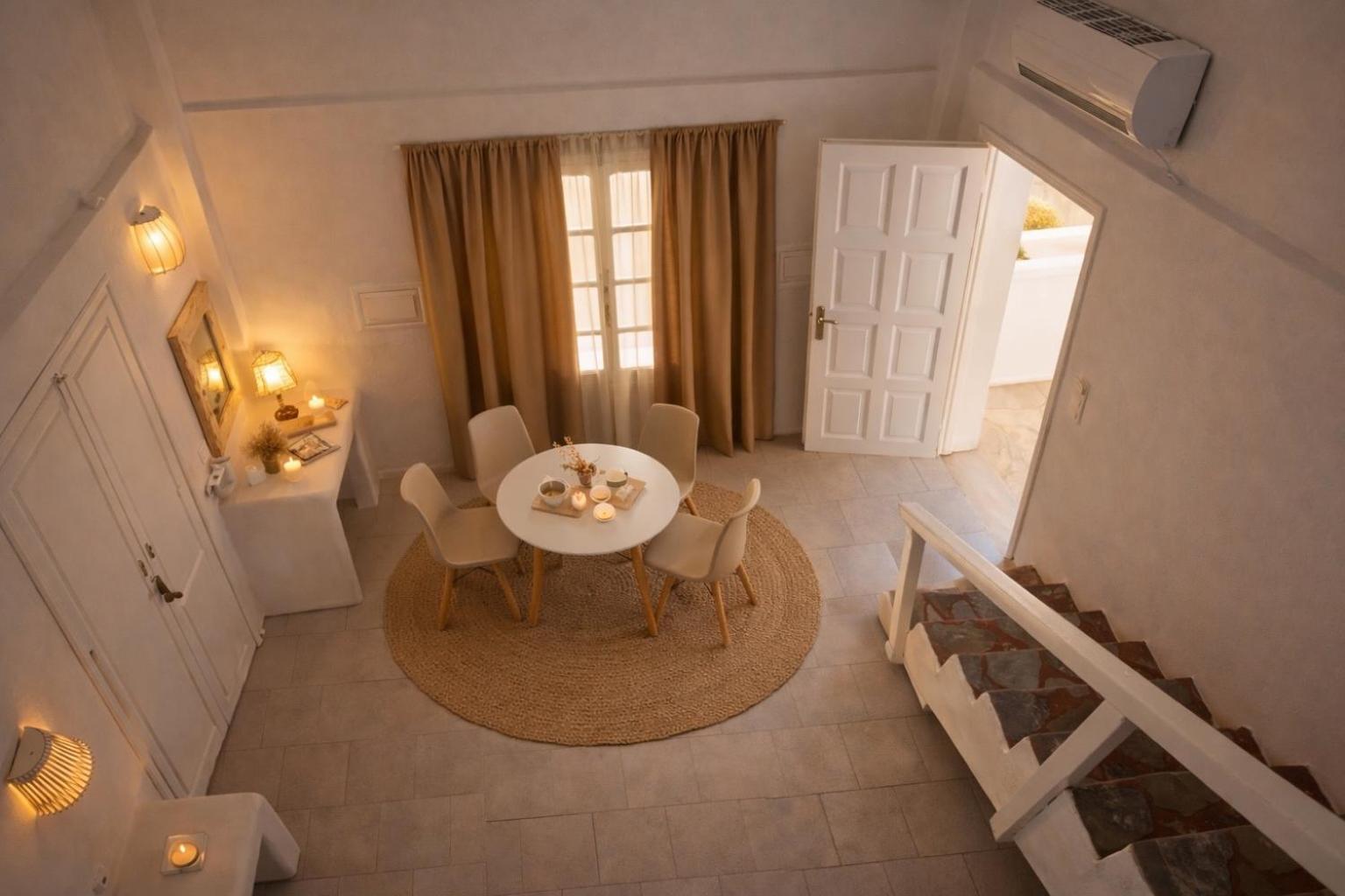noeme santorini