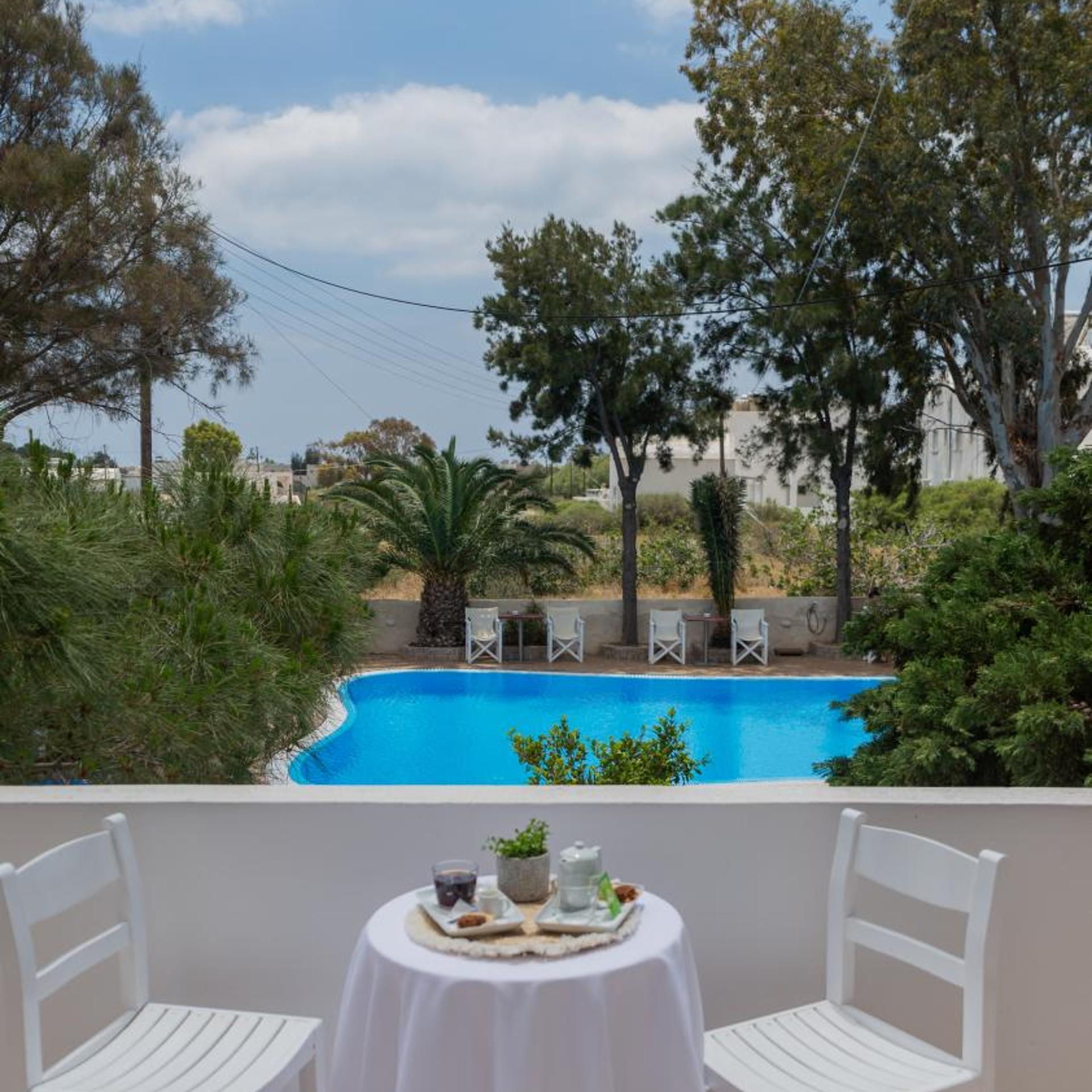 noeme santorini