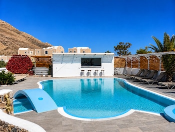 noeme santorini