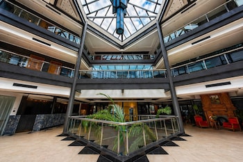 Radisson Red Funes,,2 star