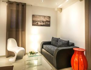 split oasis apartments