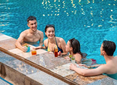 Cat Ba Sena Valley Retreat,Xuan Dam Village, Chut Chit Beach,4 star