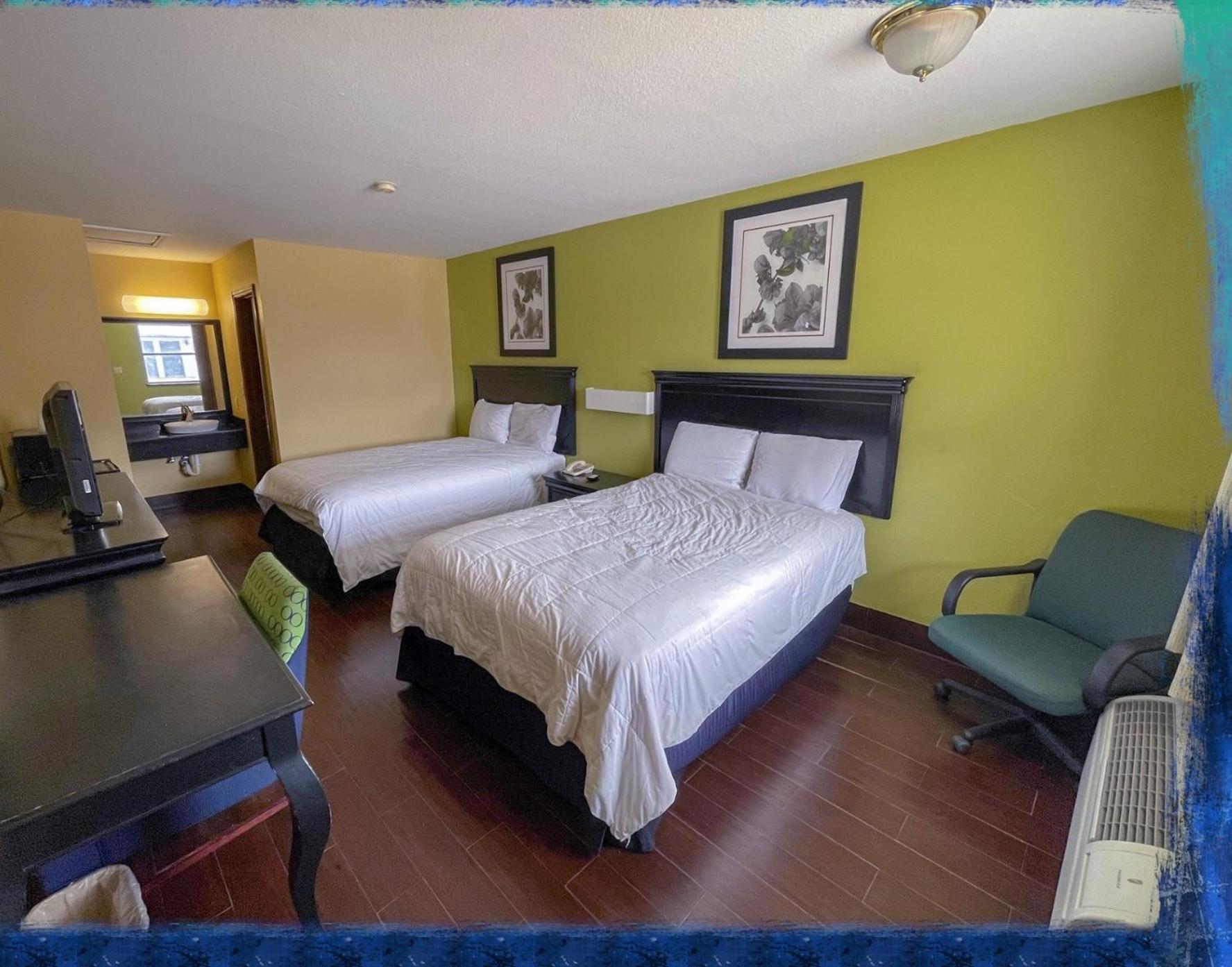 deluxe inn and suites corpus christi i 37