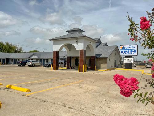 deluxe inn and suites corpus christi i 37