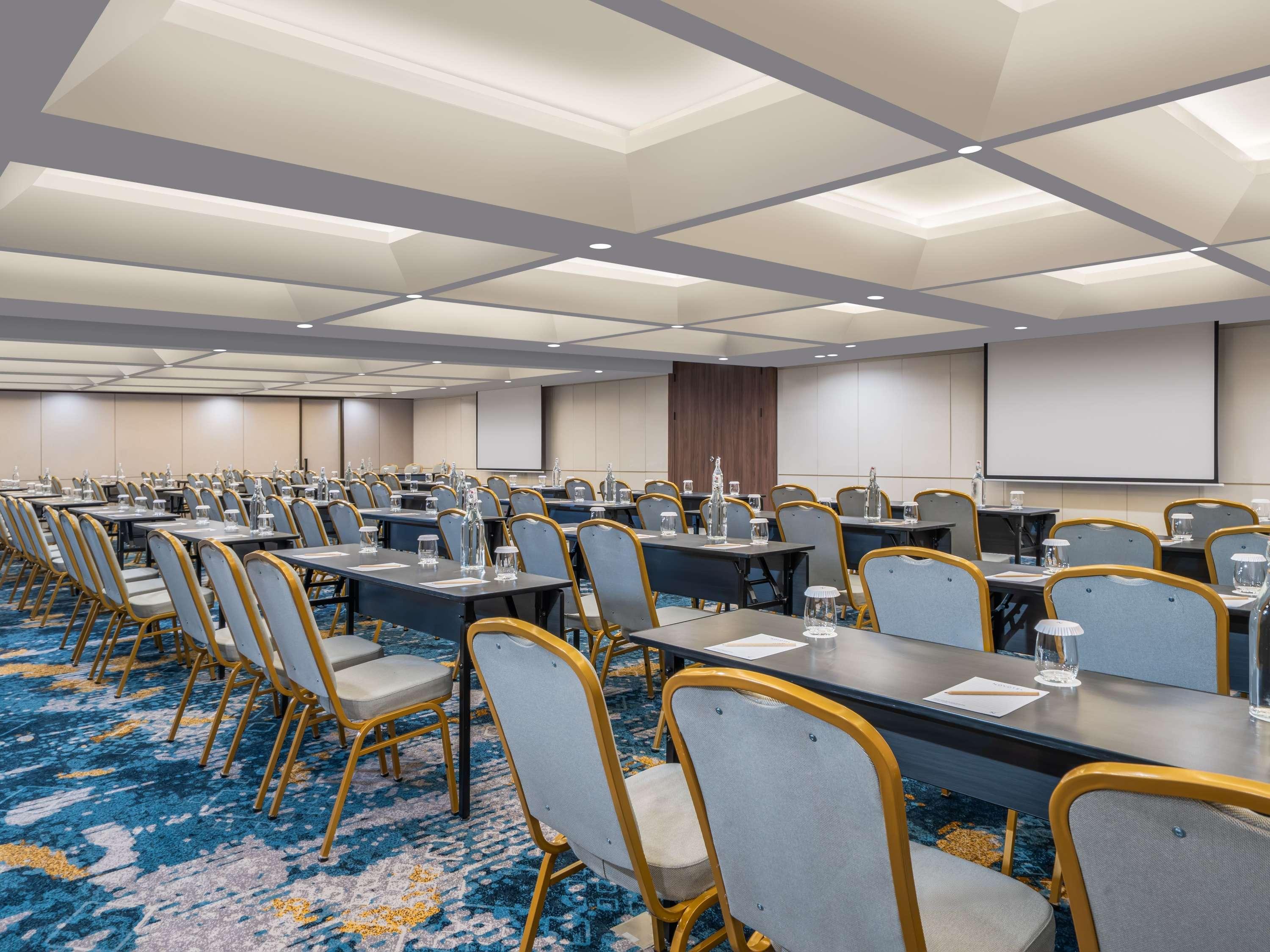 novotel pontianak convention centre