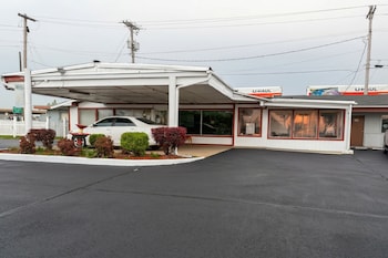 capri inn little rock benton i 30