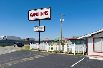 capri inn little rock benton i 30
