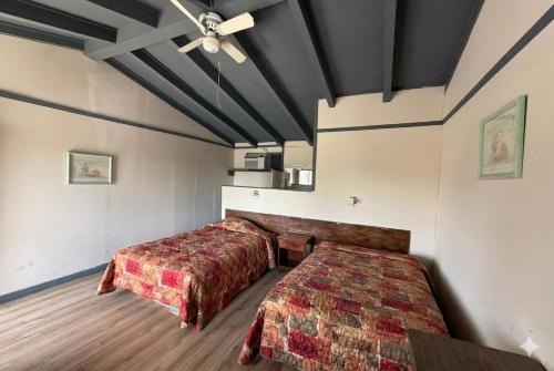 capri inn little rock benton i 30