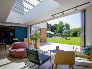 Ibis Styles Lille Neuville En Ferrain,4 Rue Du Vertuquet, 59960 Neuville-En-Ferrain, France,4 star