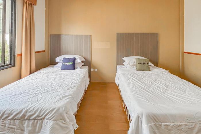 urbanview hotel d calton sukabumi