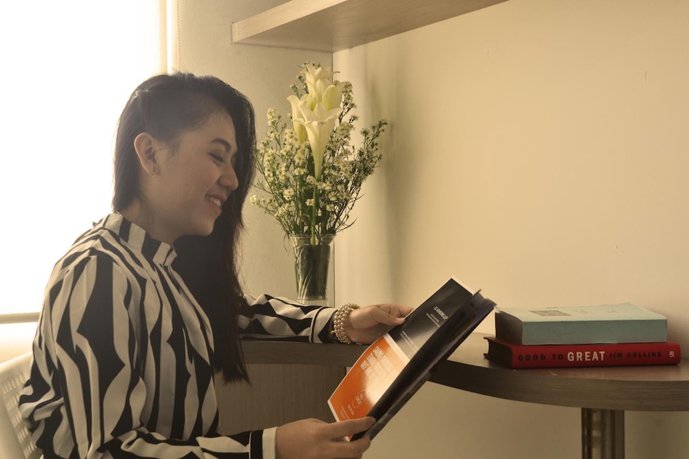 Quintessa Room At Candiland Apartement,,2 star