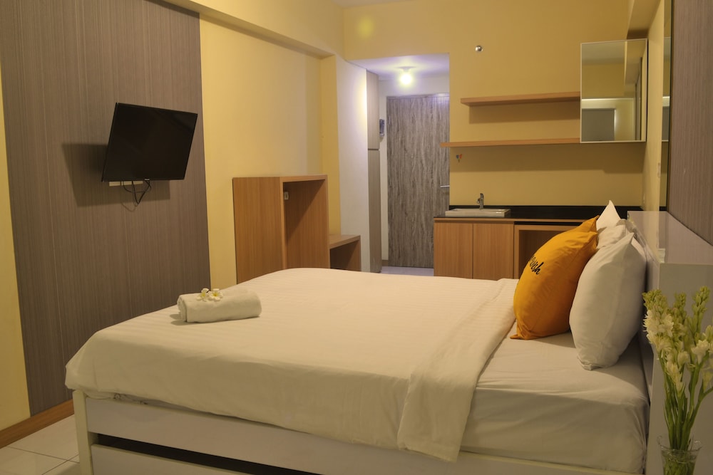 quintessa room at candiland apartement
