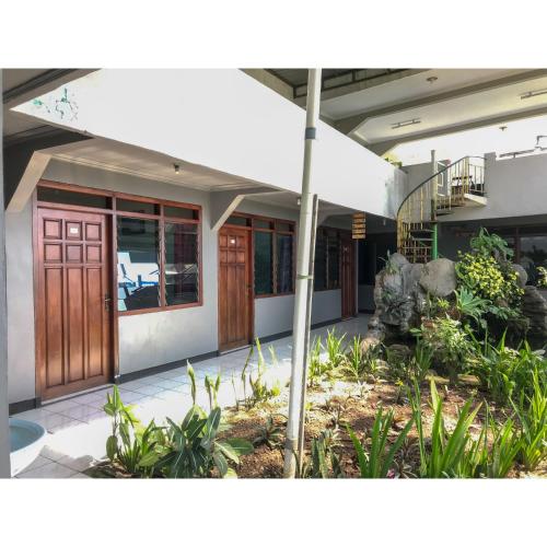 hotel lie mas prigen pasuruan mitra reddoorz
