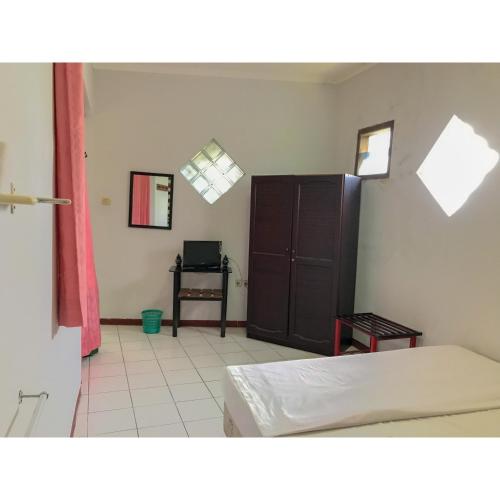 hotel lie mas prigen pasuruan mitra reddoorz