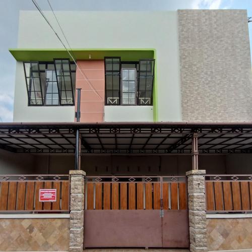 Reddoorz @ Syariah House Purwokerto,,2 star