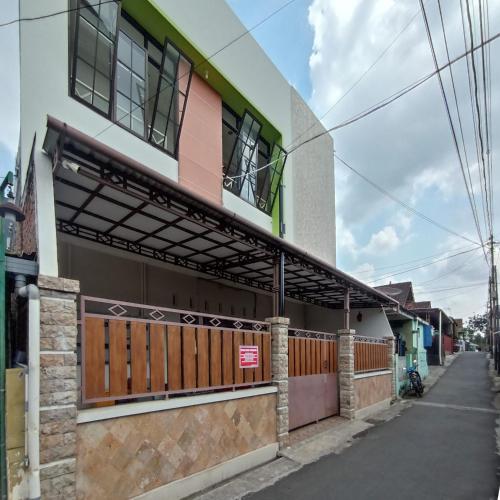 Reddoorz @ Syariah House Purwokerto,,2 star